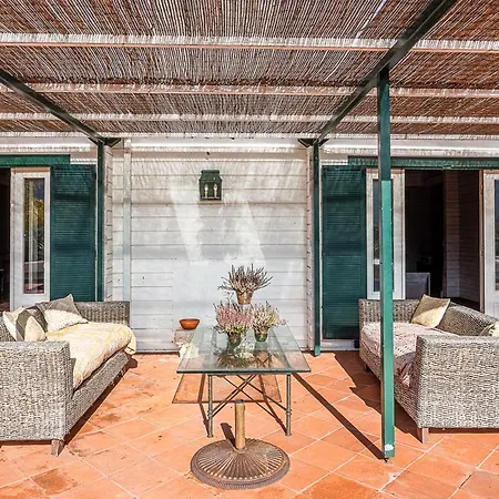 Praia Das Macas Sleeps 14 With Pool Adraga